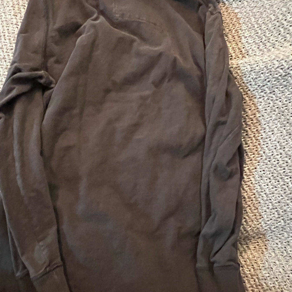 2 - American Eagle Outfitters XL Shirts - Picture 4 of 9
